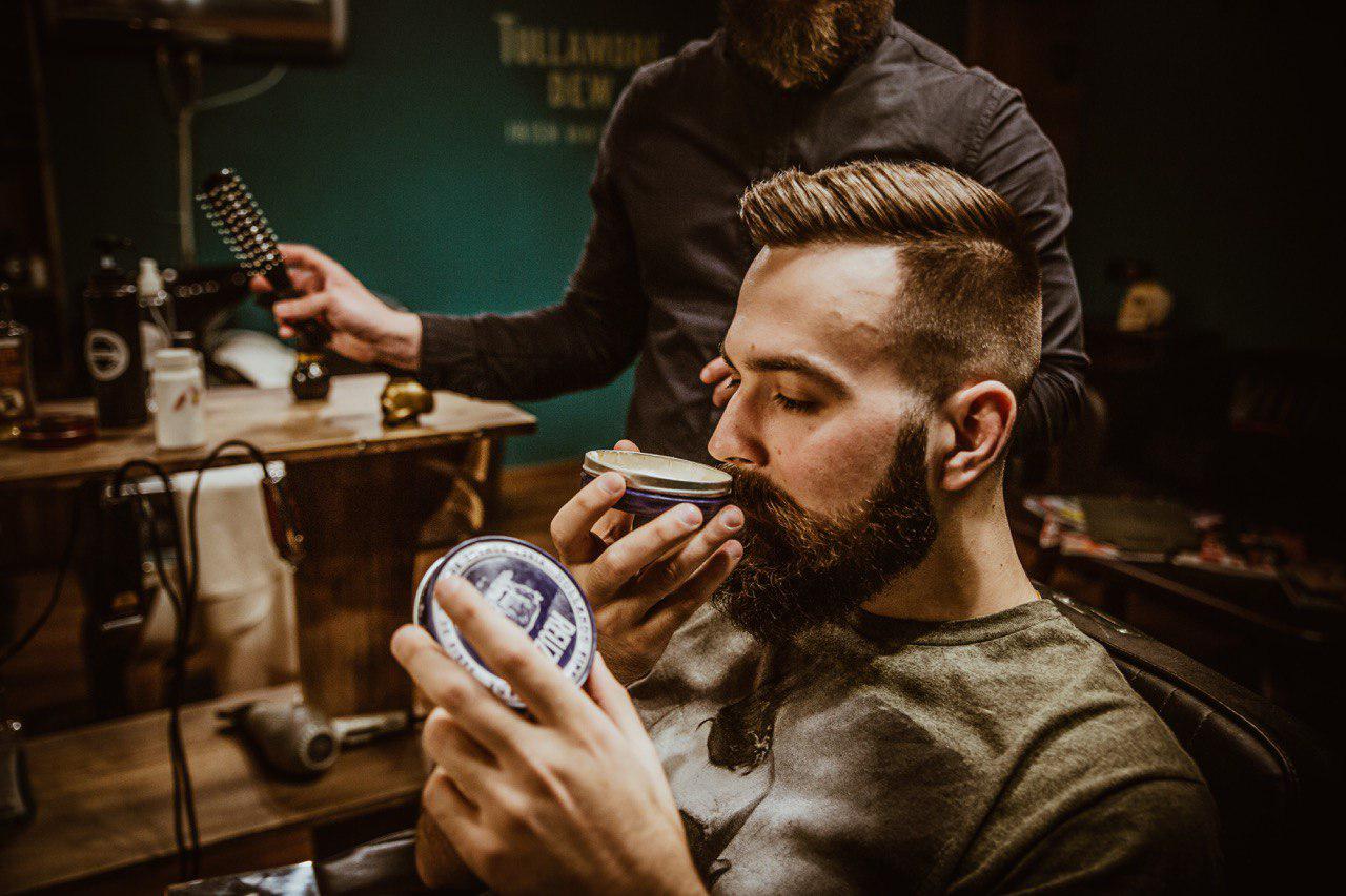 Засоби для вкладання чоловічого волосся